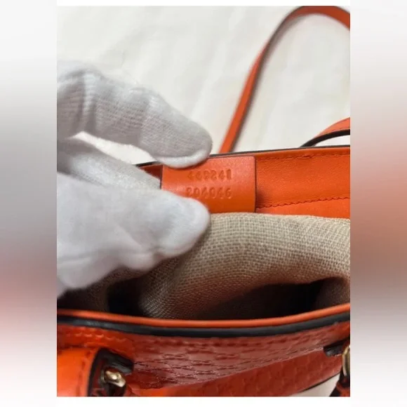 Gucci Vibrant Orange Tote Bag - Picture 14 of 16